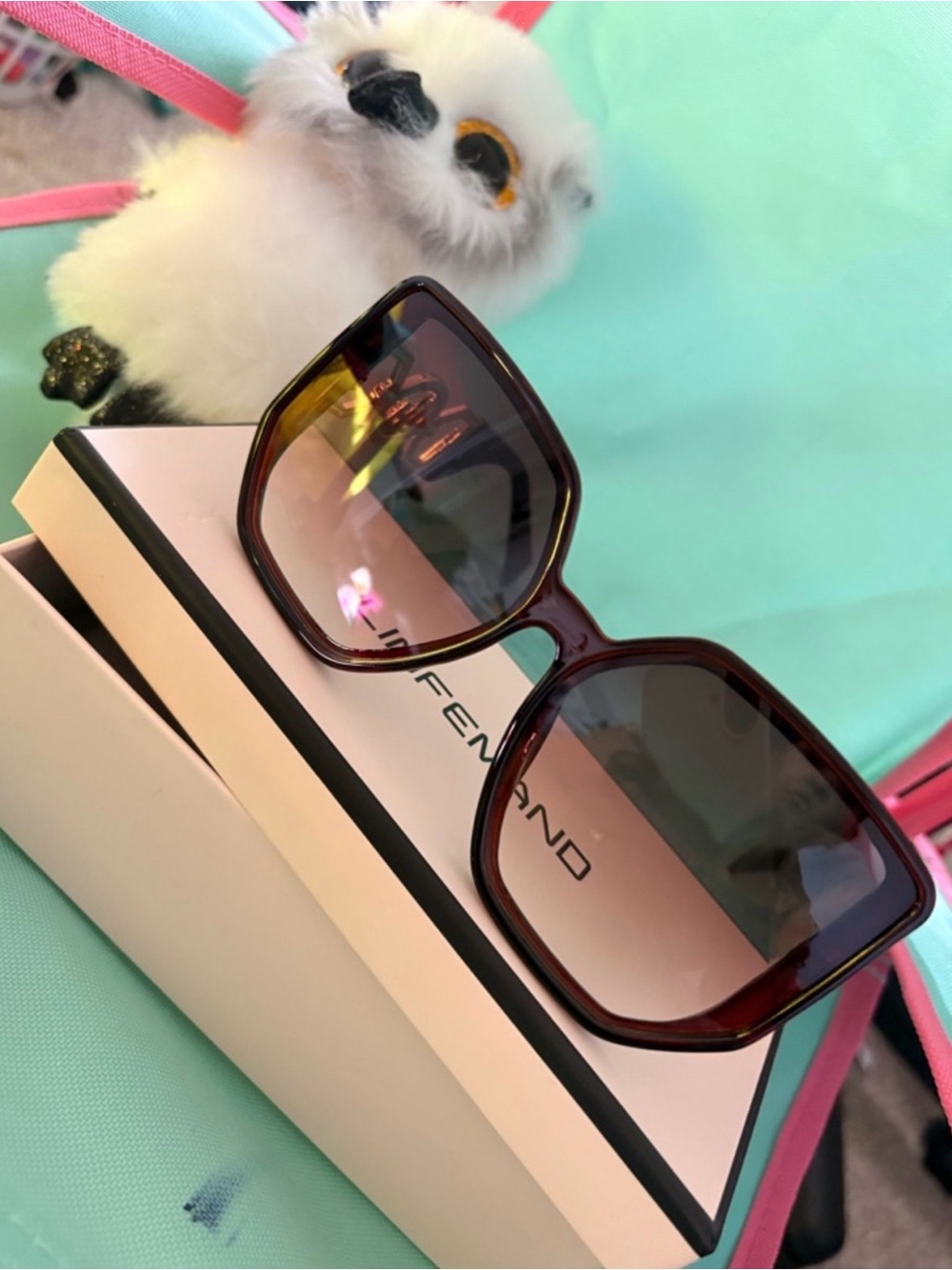 Women’s Oversized Square Sunglasses in Burgundy
